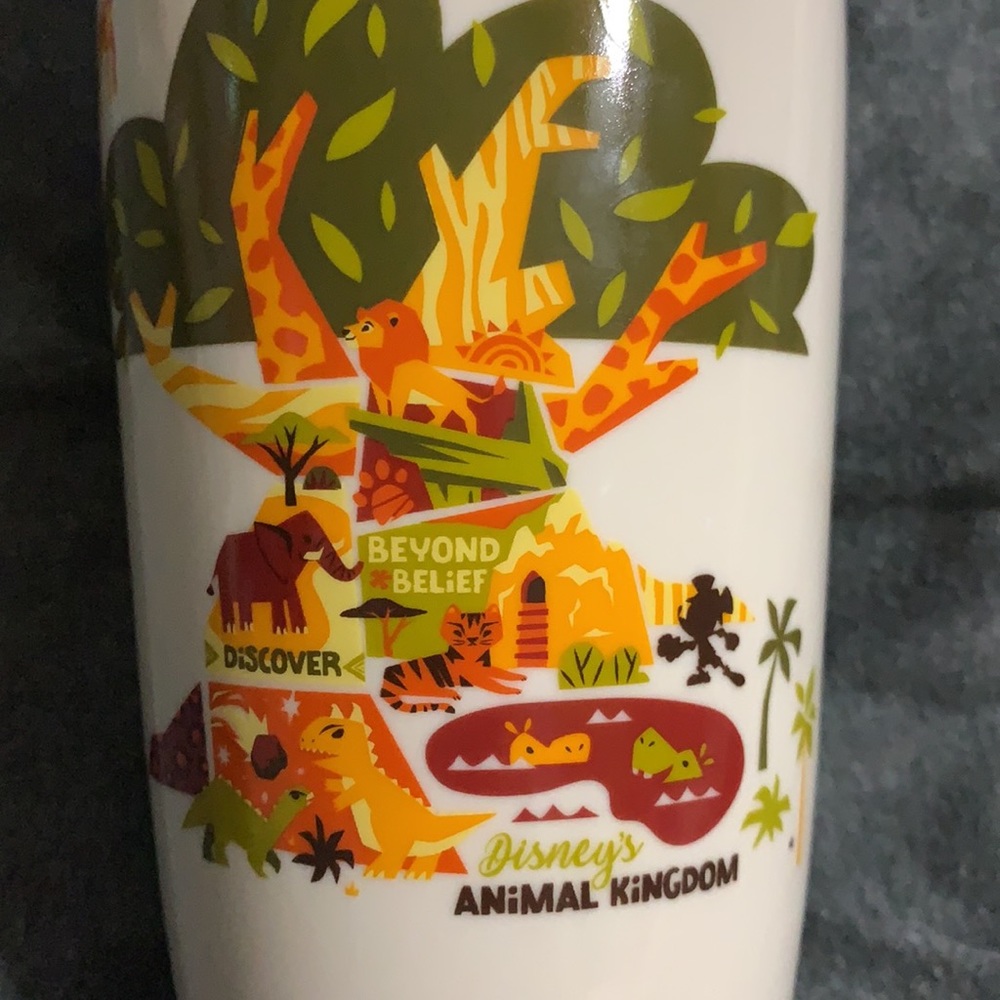 StarBucks Disney Animal 🦒 Kingdom cup
